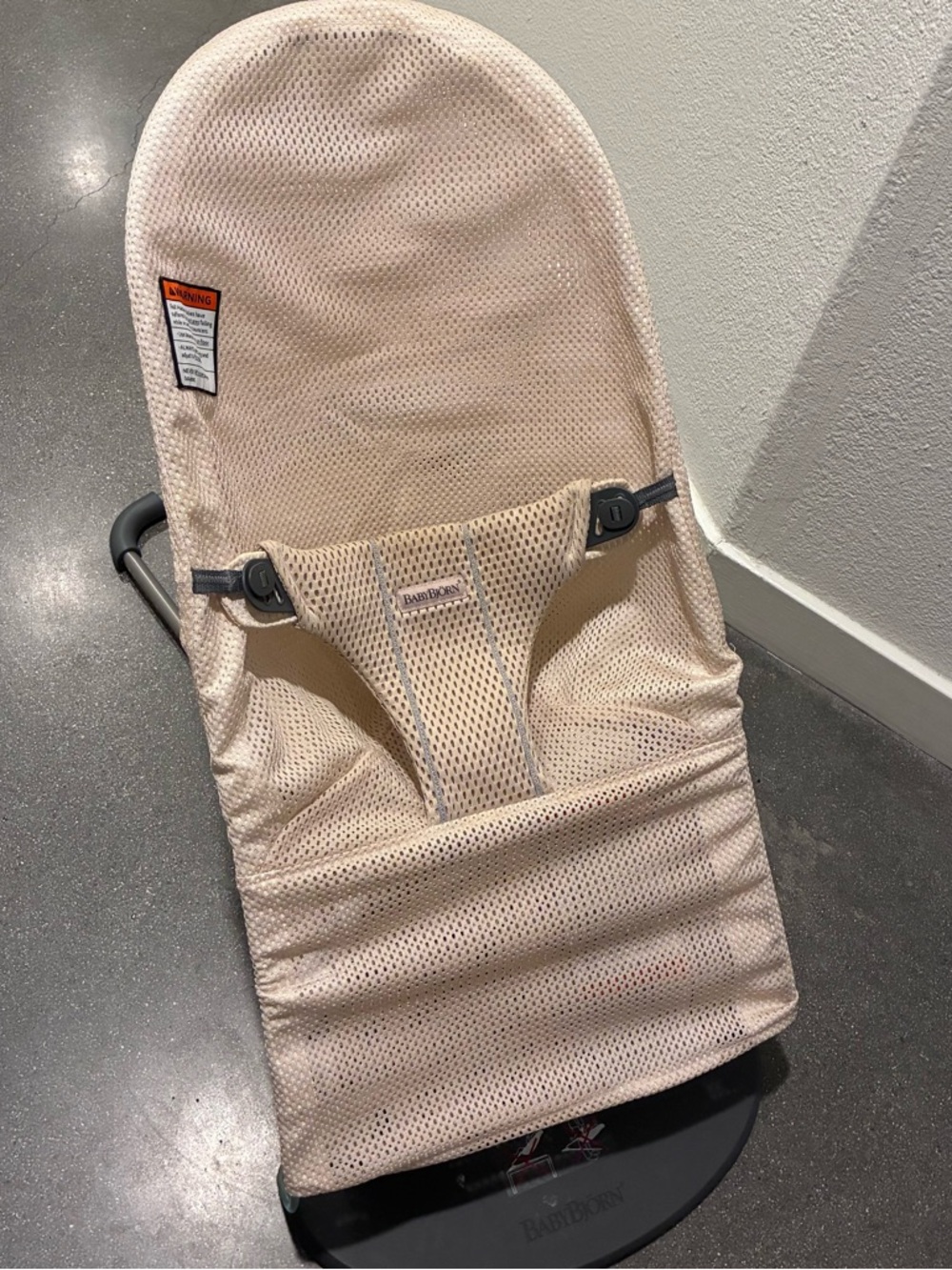 BabyBjorn Mesh Bouncer in Beige